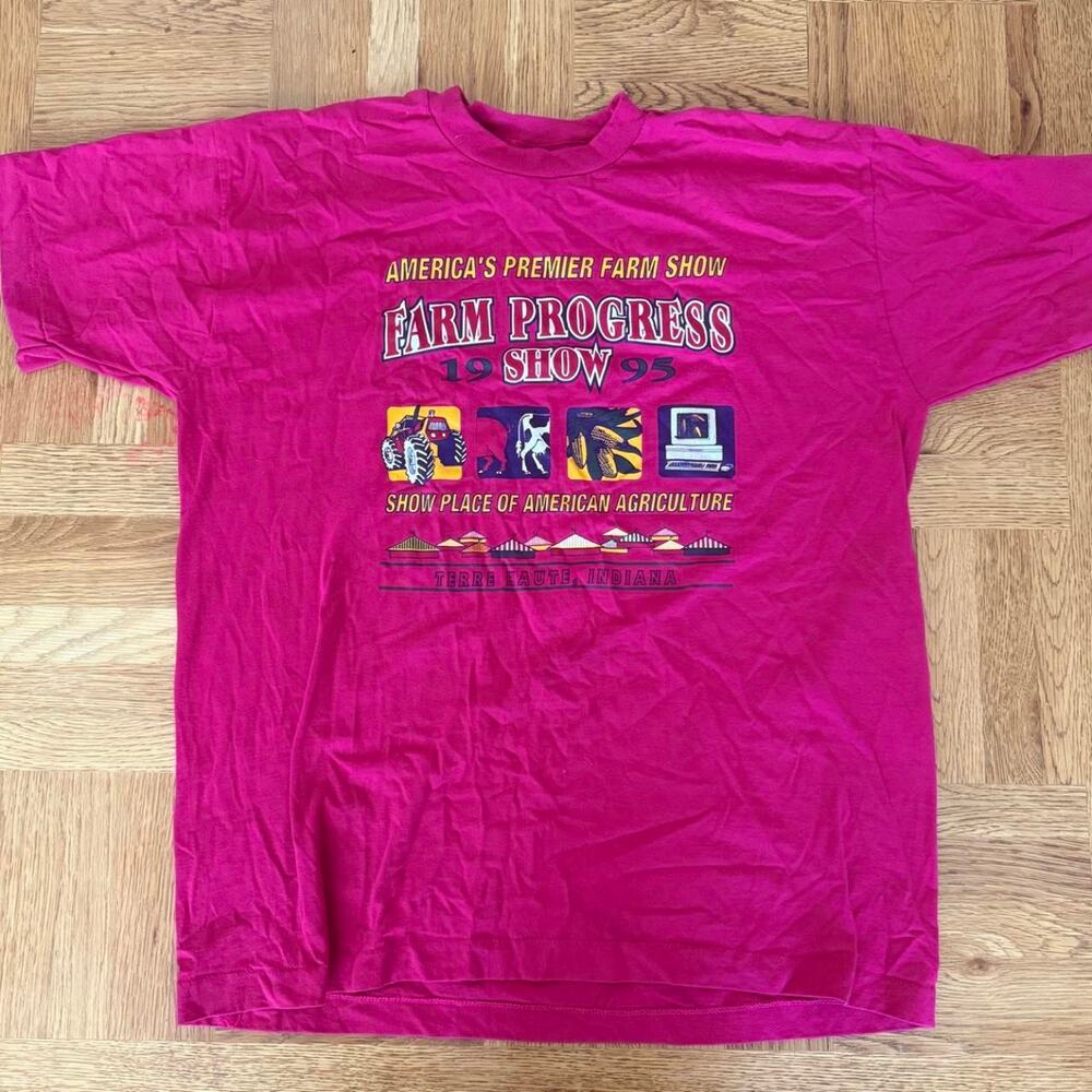 Vintage 1995 farm progress show graphic tee from the 1995 Farm Show Indiana.
